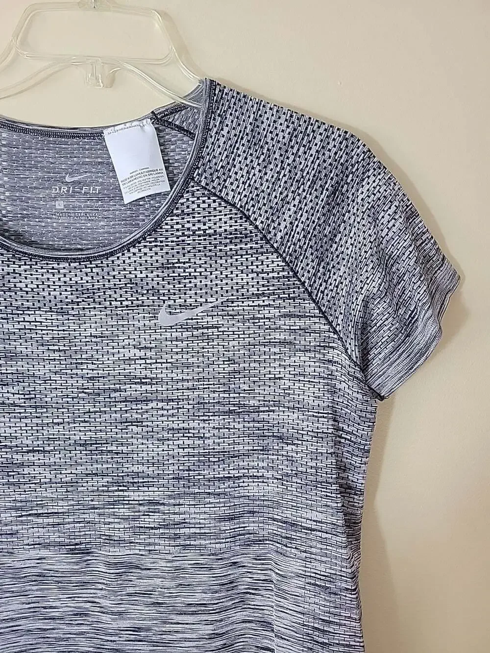 Nike Dry fit Short Sleeve T-Shirt Heather Gray black 831498-010 Large , DW